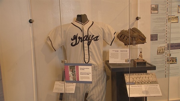 Exhibit highlights Latino history of baseball in Colorado