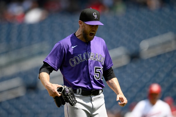 Rockies reliever Daniel Bard to undergo season-ending flexor tendon surgery