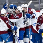 Avalanche score 4 in 2nd period, beat Jets 5-2