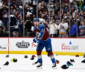 Keeler: Avalanche star Valeri Nichushkin’s hat trick left NHL great Kevin Stevens tipping his cap: “I’m pulling for him”