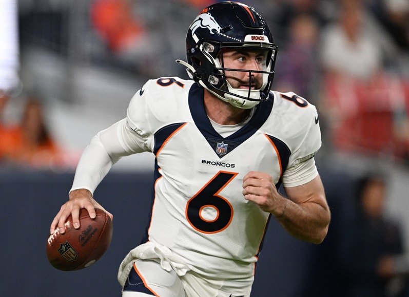 Broncos releasing QB Ben DiNucci as roster movement begins ahead of rookie minicamp