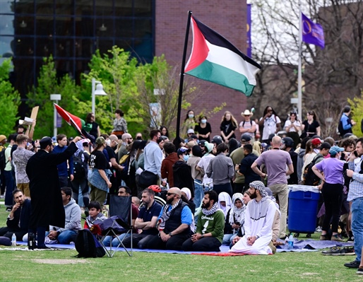 More protesters cited for trespassing after refusing to leave Auraria Campus building