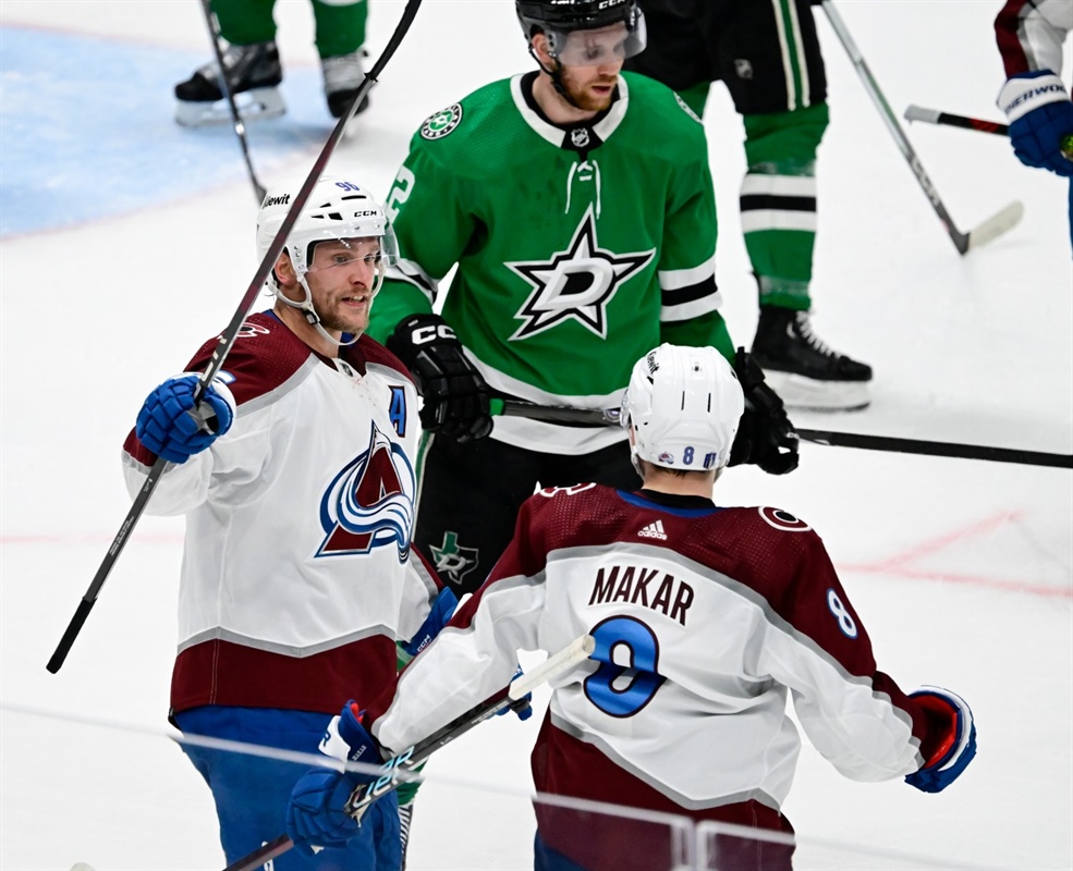 Cale Makar, Nathan MacKinnon help Avalanche avoid elimination in Game 5 win