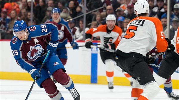 Avalanche fall to Flyers 5-2