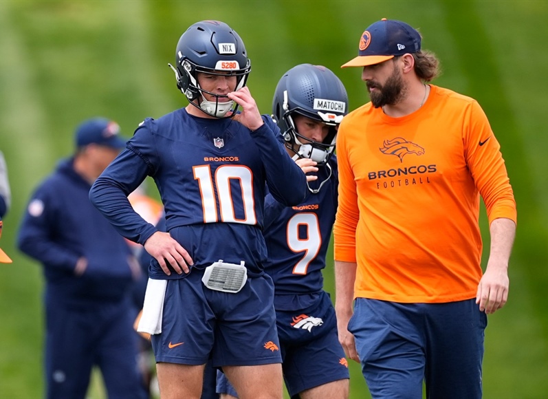 Broncos Mailbag: Is hype around quarterbacks coach Davis Webb truly deserved?