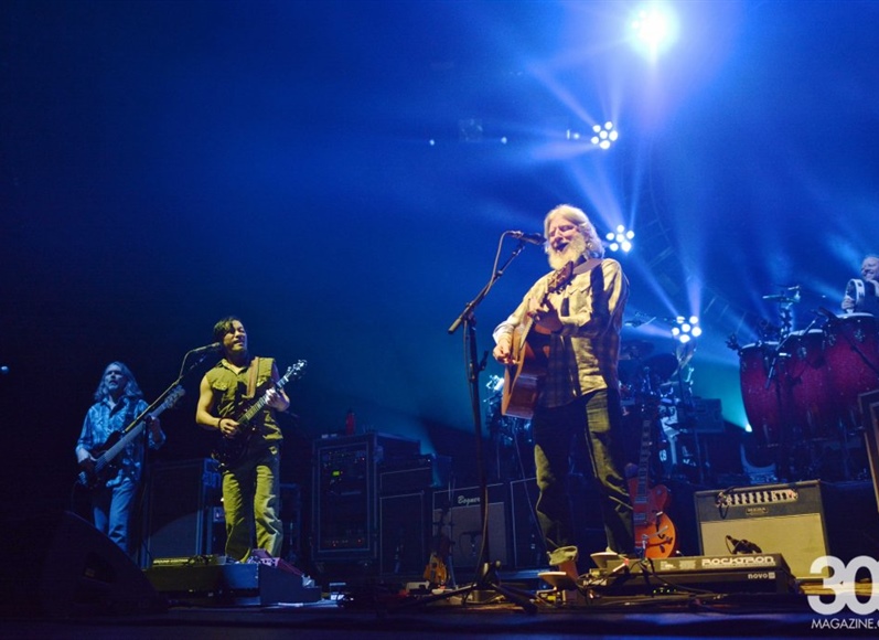 Review — The String Cheese Incident Celebrates 30 Years with a Glorious...