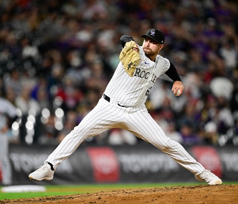 Rockies trade Jalen Beeks to Pirates for Double-A lefty Luis Peralta