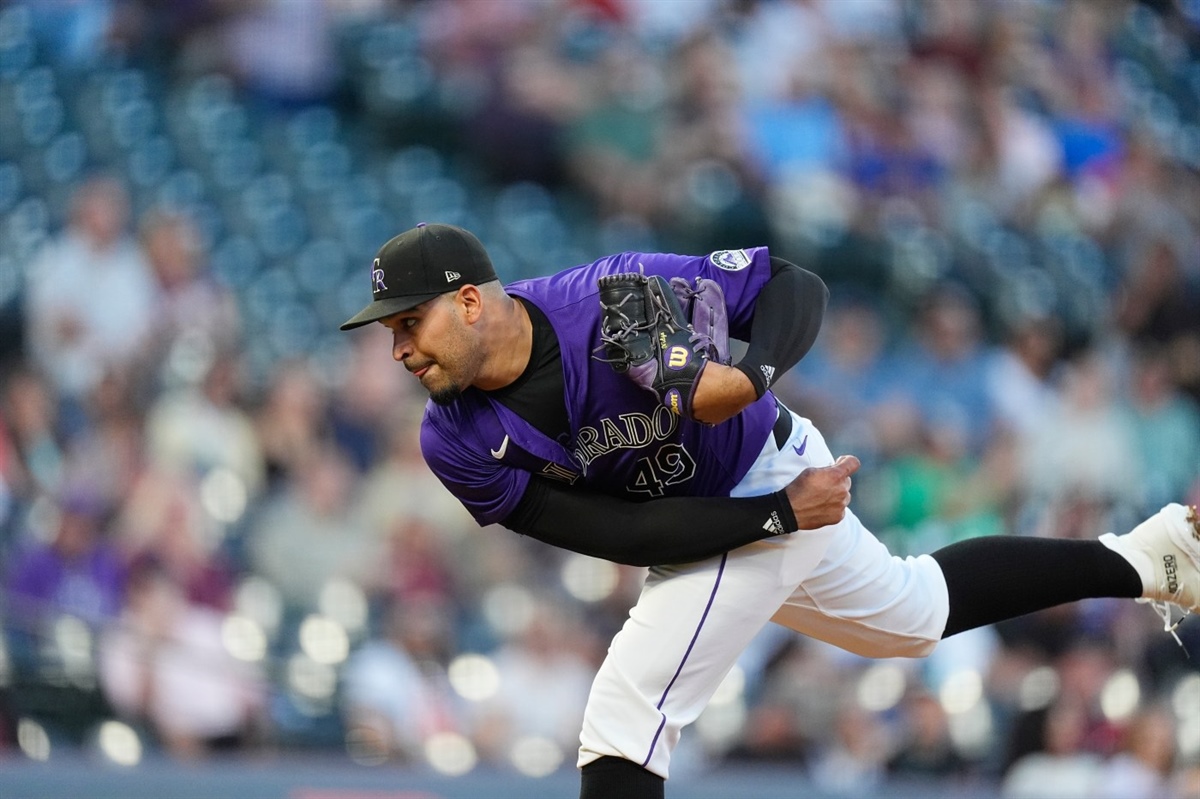 Rockies stun D-backs with ninth-inning rally at Coors Field