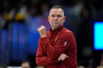 Michael Malone questions Nuggets’ conditioning after preseason loss: “The league’s gotten so soft”