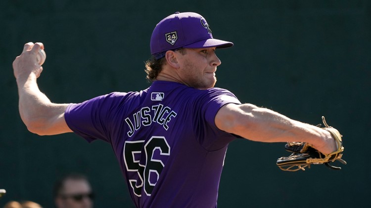 Rockies' new uniforms drawing plenty of scrutiny