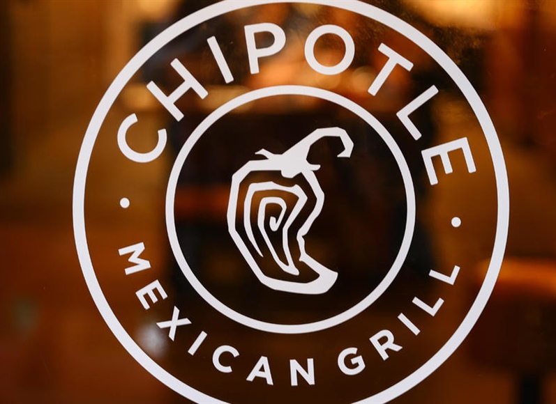 Chipotle turns to AI hiring platform to screen job applicants