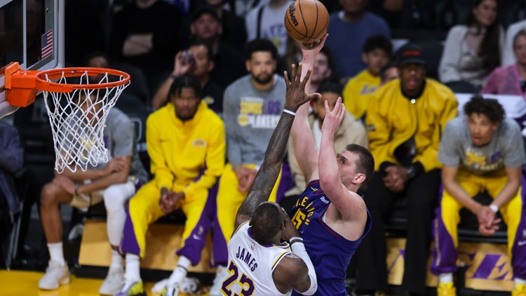 LeBron reaches 40,000 points, but Jokic, Nuggets use finishing kick to beat Lakers 124-114